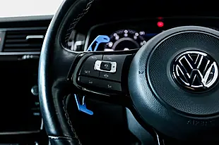 Used 2019 Volkswagen Golf R Blue - Interior and Exterior details 16
