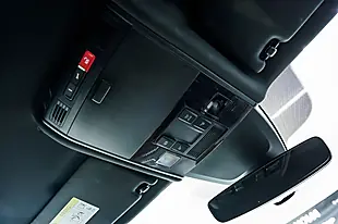 Used 2019 Volkswagen Golf R Blue - Interior and Exterior details 19