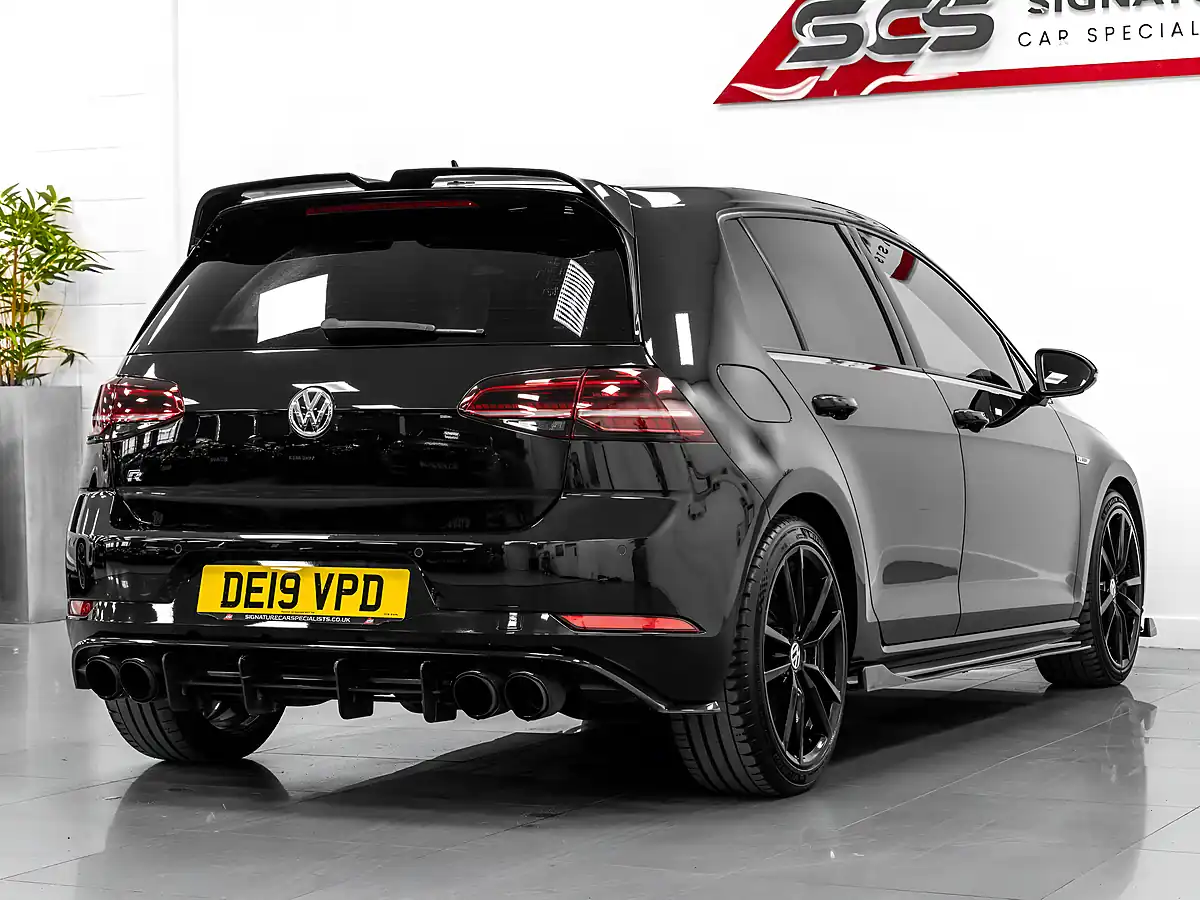Used 2019 Volkswagen Golf R Deep Black Pearl - Interior and Exterior details 4