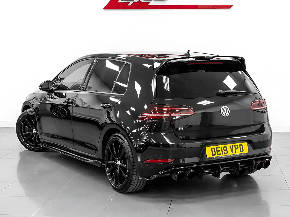Used 2019 Volkswagen Golf R Deep Black Pearl - Interior and Exterior details 8