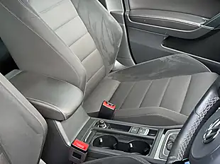 Used 2019 Volkswagen Golf R Indium Grey - Interior and Exterior details 17
