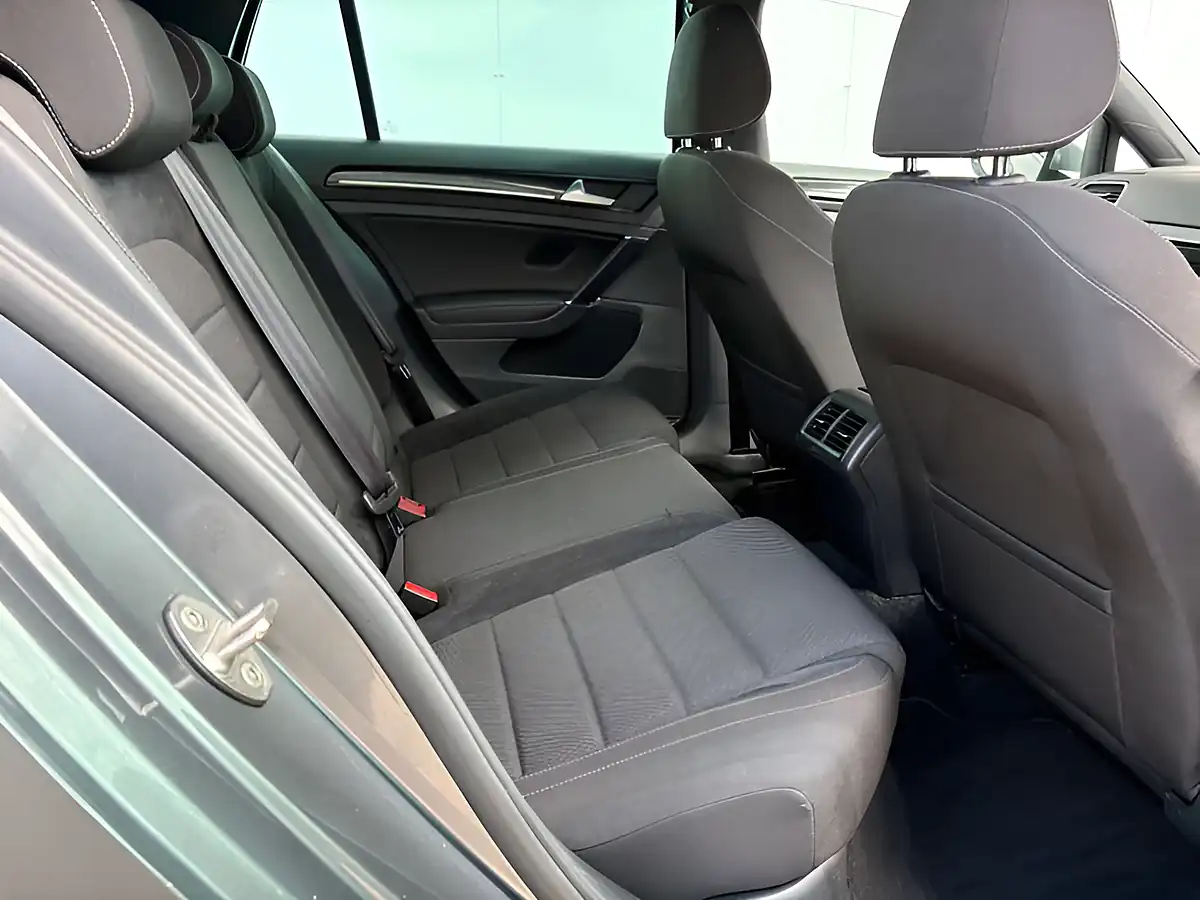 Used 2019 Volkswagen Golf R Indium Grey - Interior and Exterior details 19