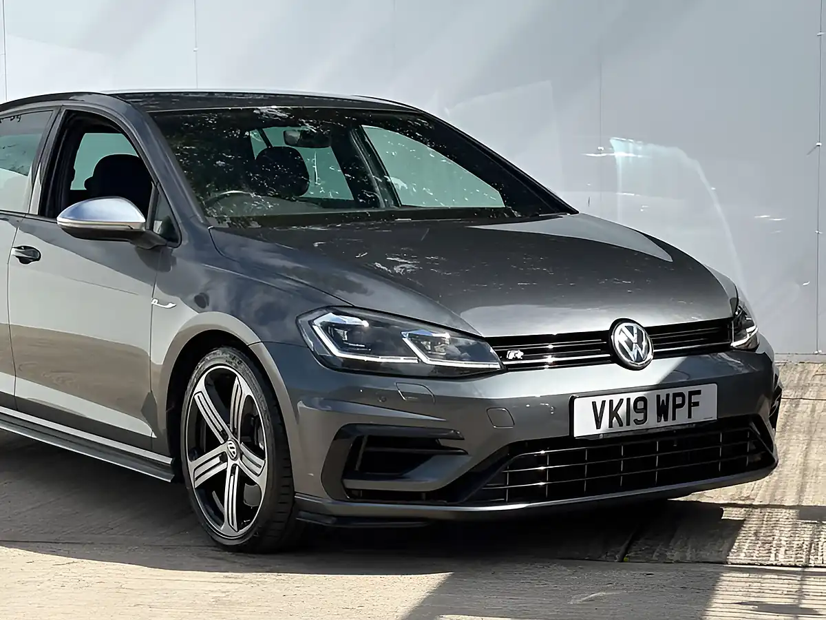 Used 2019 Volkswagen Golf R Indium Grey - Interior and Exterior details 4