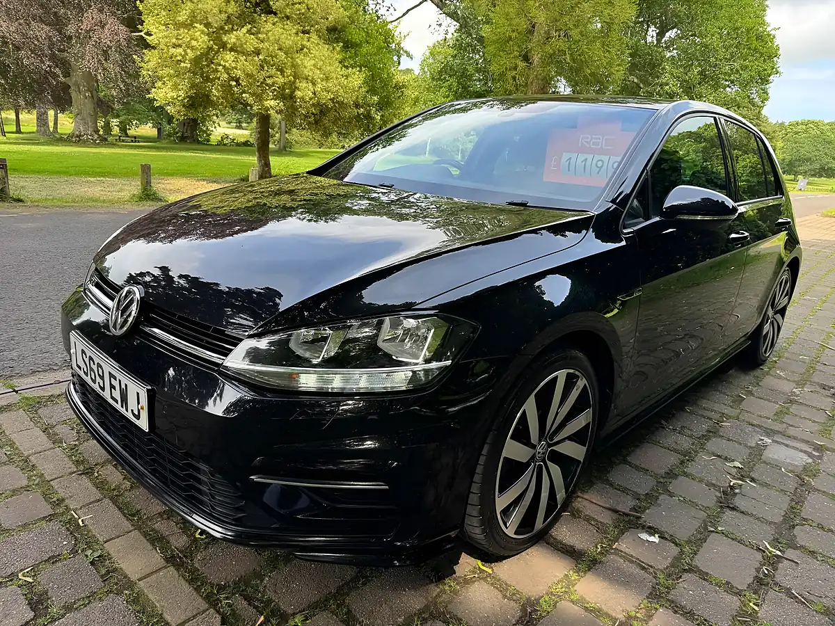 Used 2019 Volkswagen Golf R-Line Black - Interior and Exterior details 3