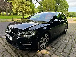 Used 2019 Volkswagen Golf R-Line Black - Interior and Exterior details 7