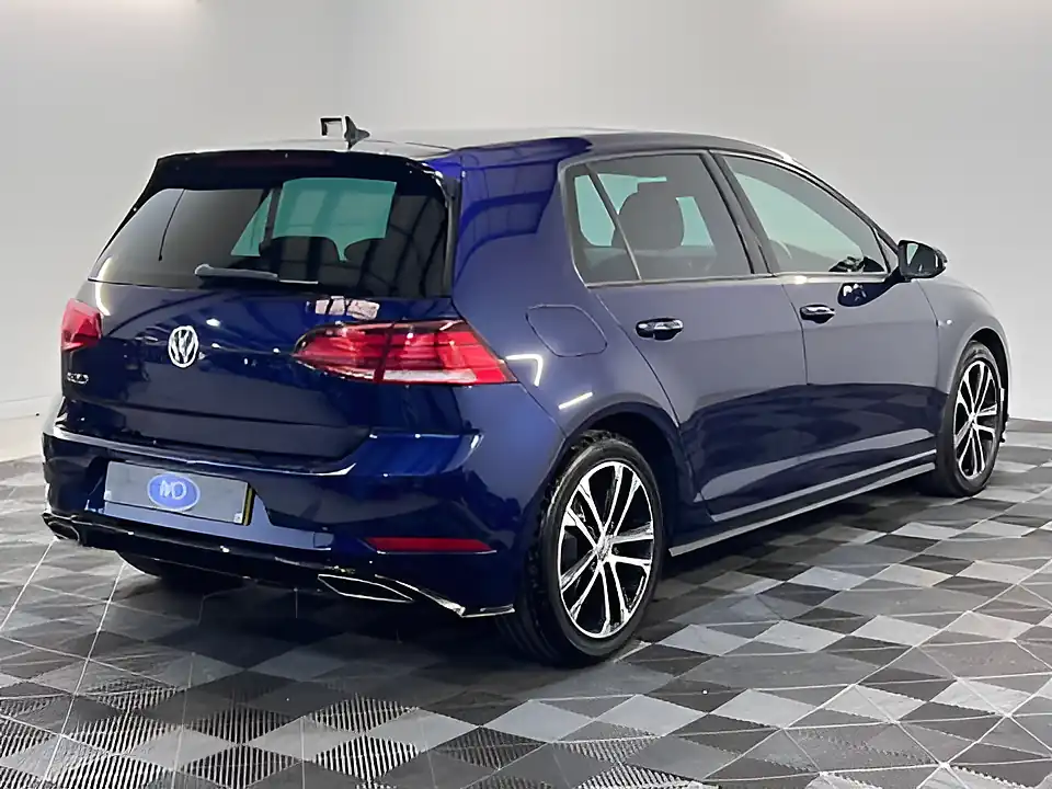 Used 2019 Volkswagen Golf R-Line Blue - Interior and Exterior details 3