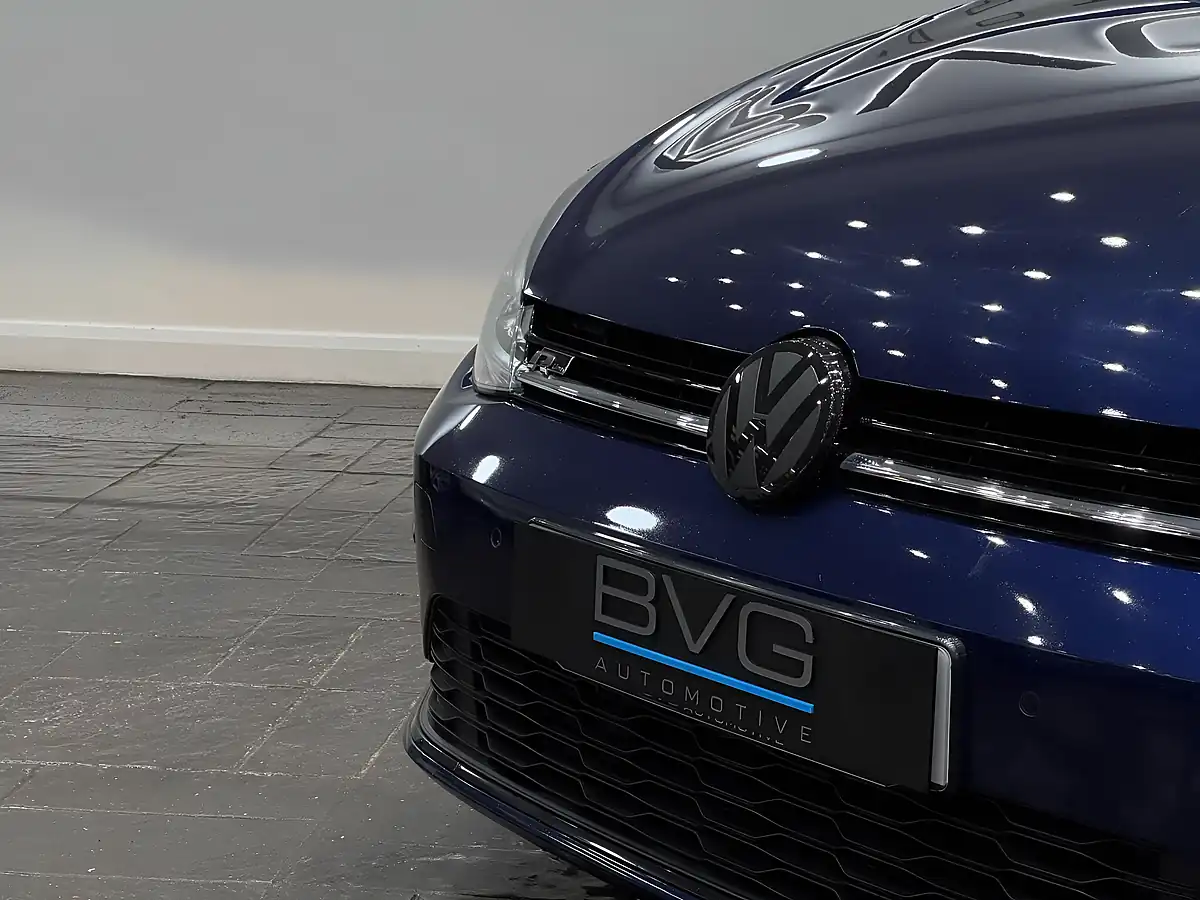 Used 2019 Volkswagen Golf R-Line Blue - Interior and Exterior details 10