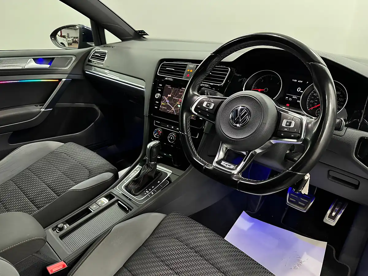 Used 2019 Volkswagen Golf R-Line Blue - Interior and Exterior details 12