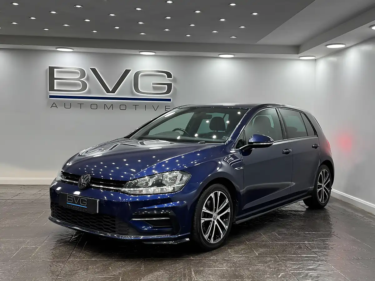 Used 2019 Volkswagen Golf R-Line Blue - Interior and Exterior details 5
