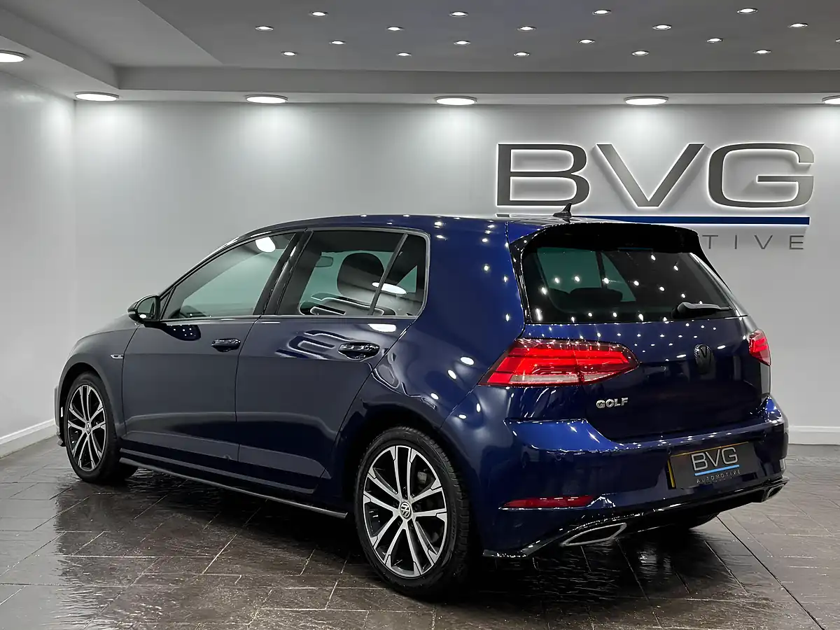 Used 2019 Volkswagen Golf R-Line Blue - Interior and Exterior details 8
