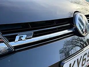 Used 2019 Volkswagen Golf R-Line Deep Black - Interior and Exterior details 9