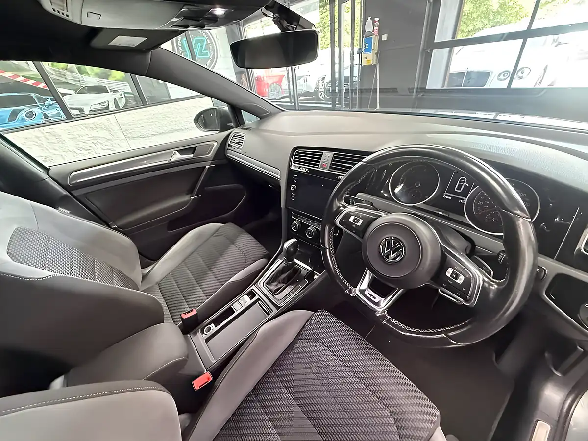 Used 2019 Volkswagen Golf R-Line Grey - Interior and Exterior details 15