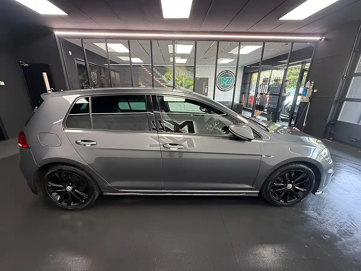 Used 2019 Volkswagen Golf R-Line Grey - Interior and Exterior details 16