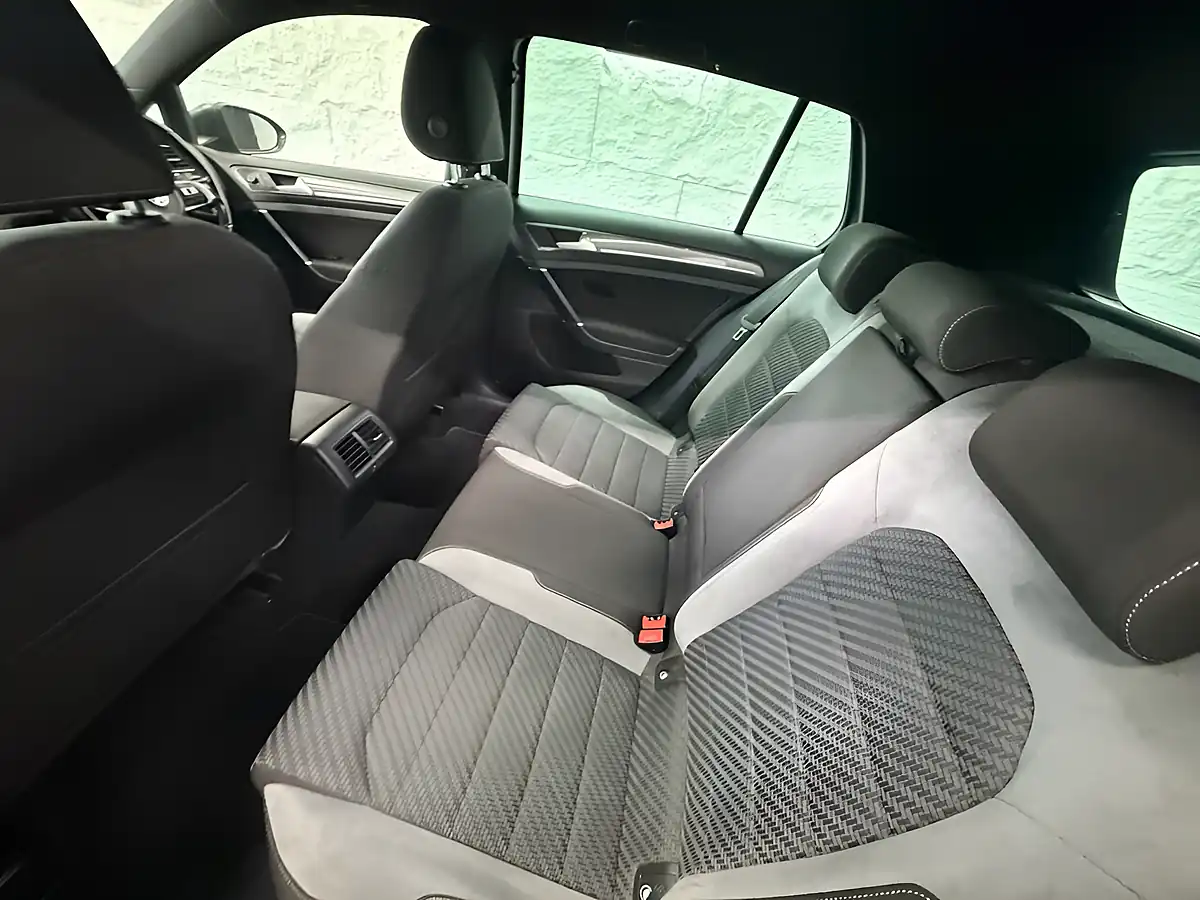 Used 2019 Volkswagen Golf R-Line Grey - Interior and Exterior details 9