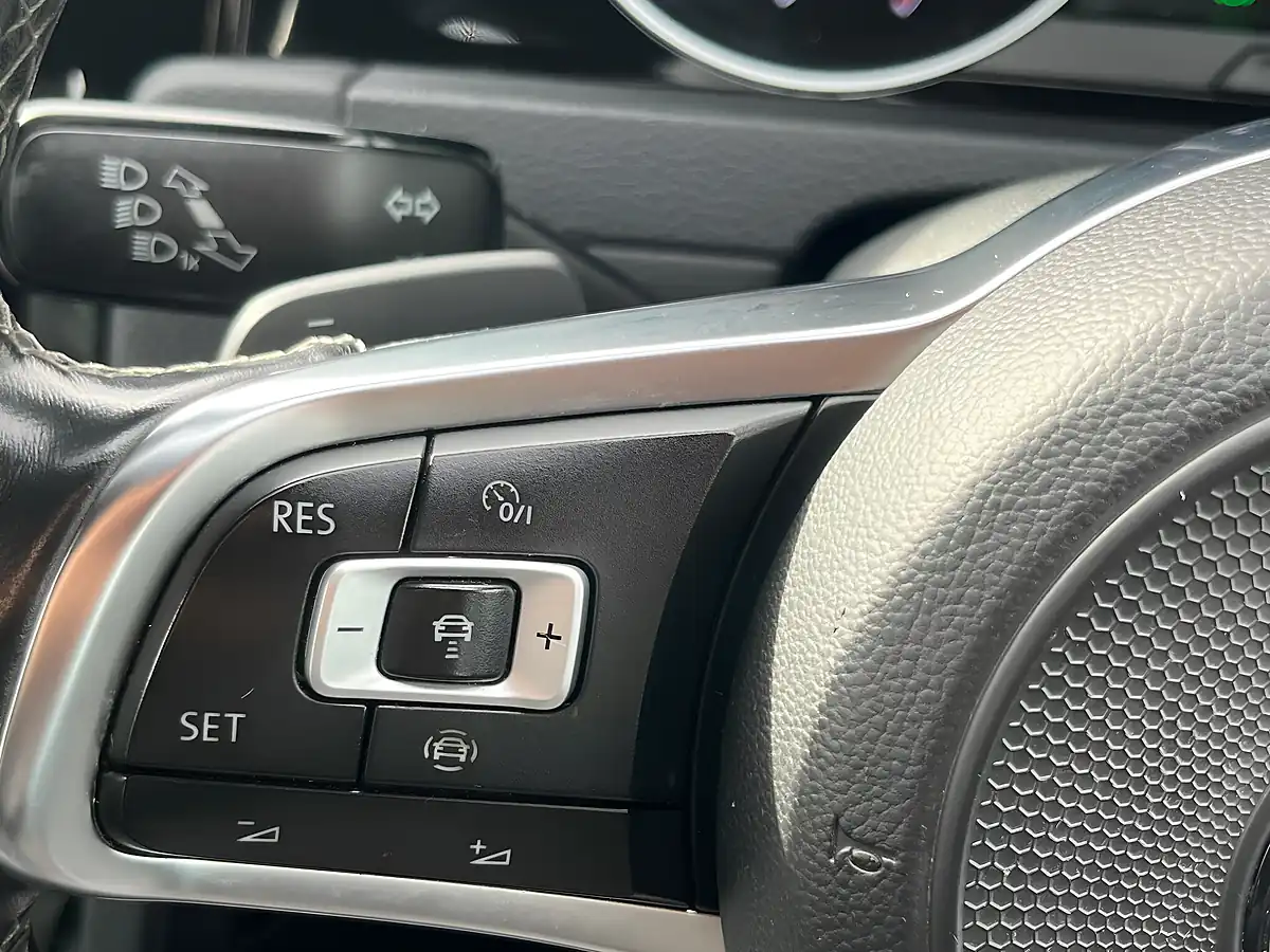 Used 2019 Volkswagen Golf R-Line Grey - Interior and Exterior details 14