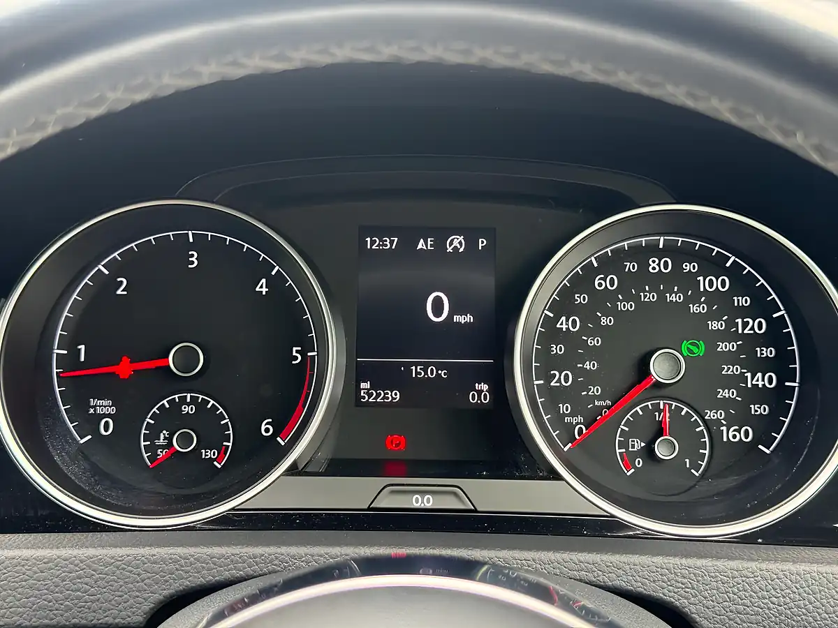 Used 2019 Volkswagen Golf R-Line White - Interior and Exterior details 15