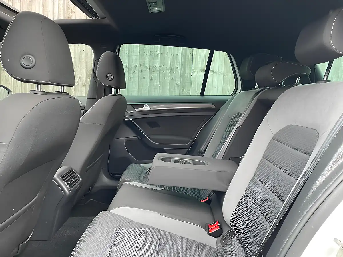 Used 2019 Volkswagen Golf R-Line White - Interior and Exterior details 13