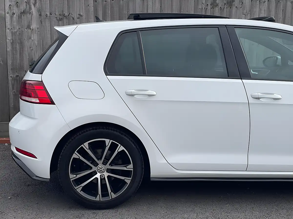 Used 2019 Volkswagen Golf R-Line White - Interior and Exterior details 16