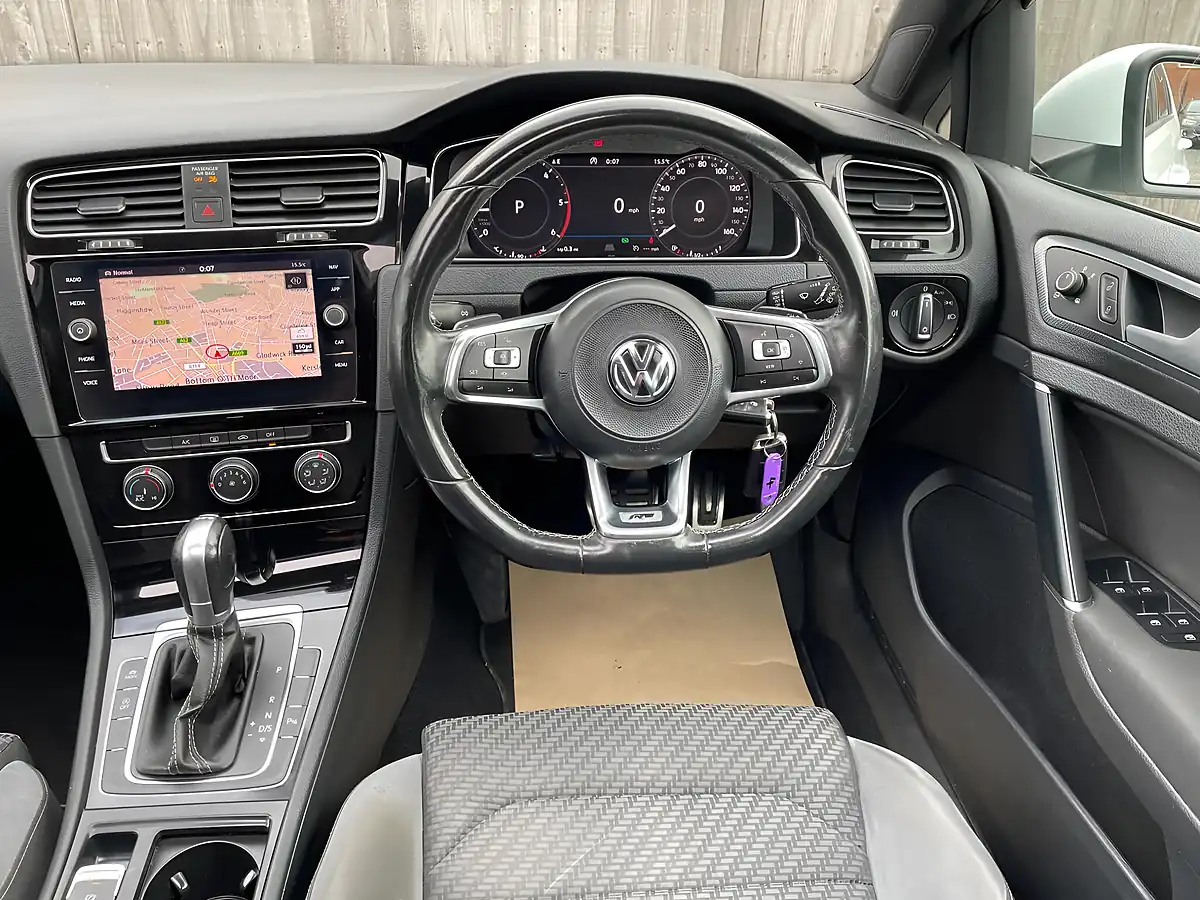 Used 2019 Volkswagen Golf R-Line White - Interior and Exterior details 4