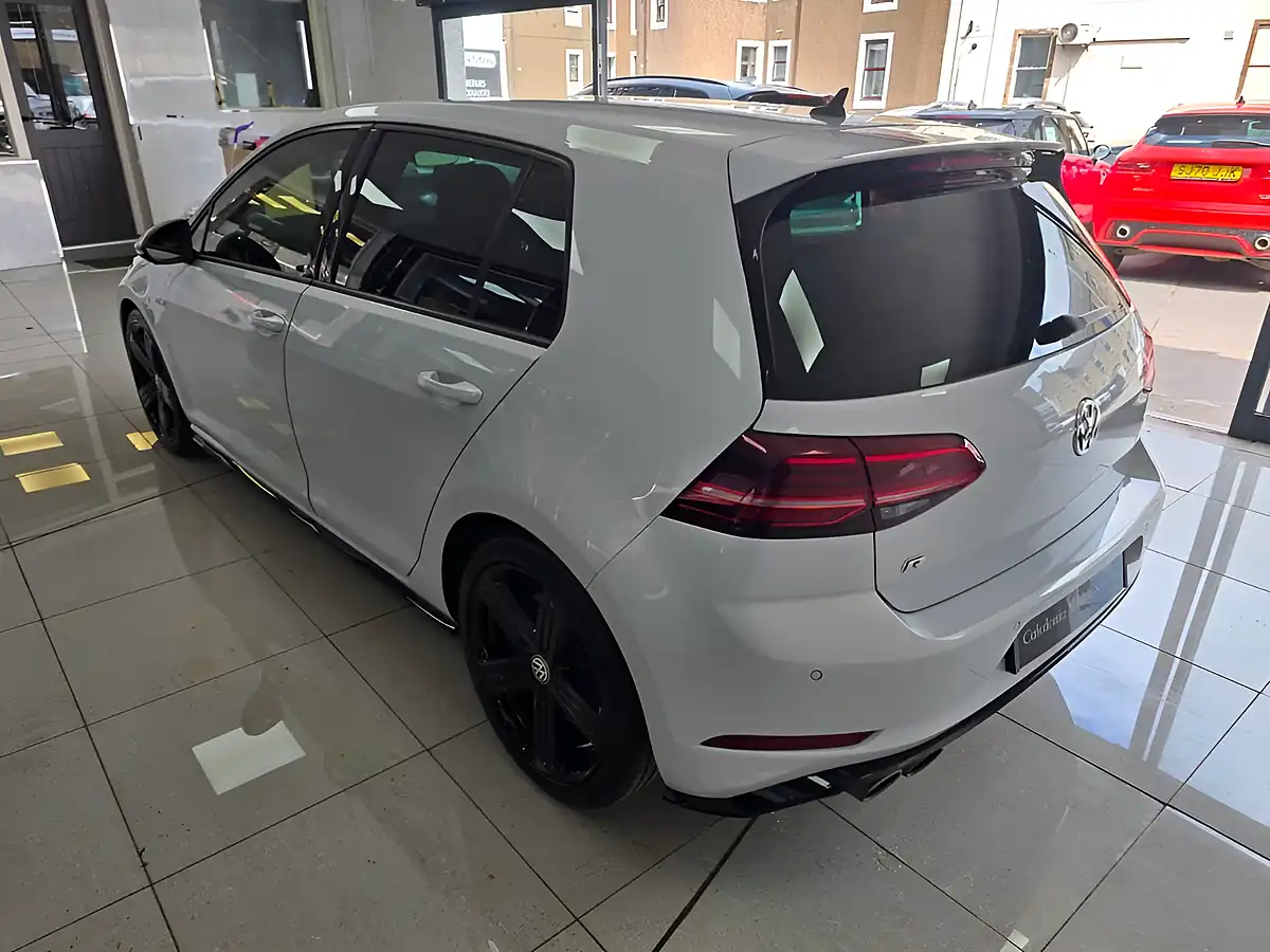 Used 2019 Volkswagen Golf R Silver - Interior and Exterior details 16