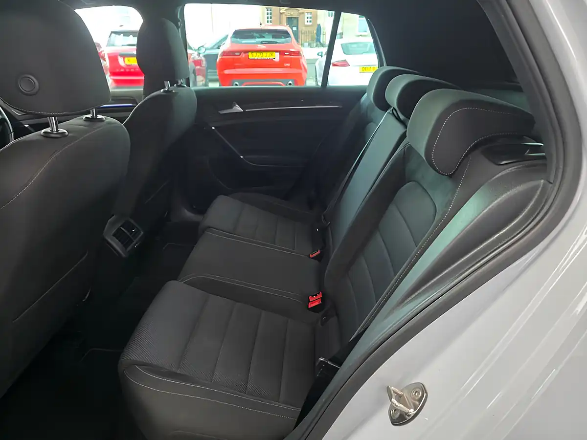 Used 2019 Volkswagen Golf R Silver - Interior and Exterior details 7