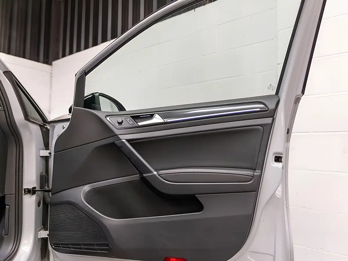 Used 2019 Volkswagen Golf R Silver - Interior and Exterior details 13