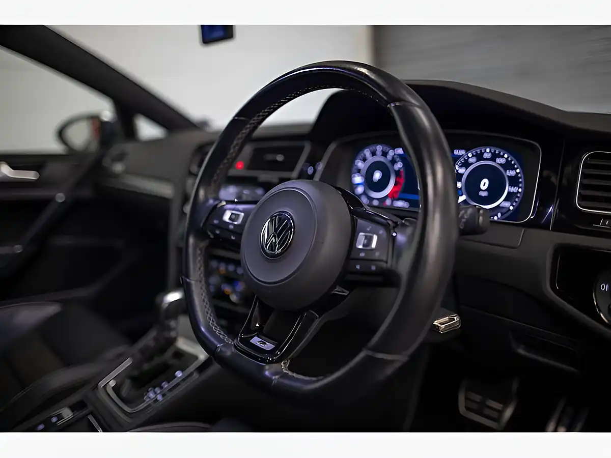 Used 2019 Volkswagen Golf R White - Interior and Exterior details 15