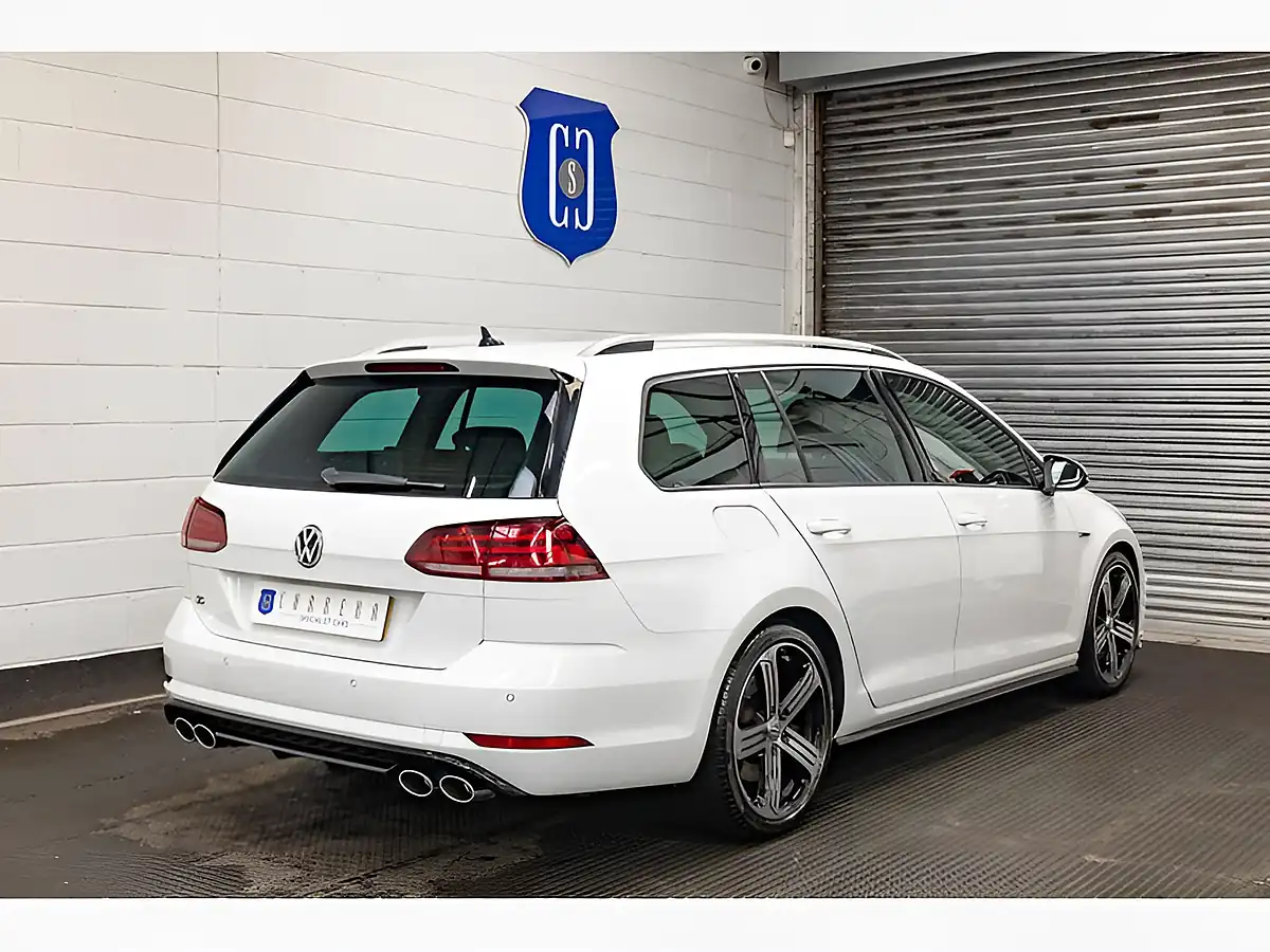 Used 2019 Volkswagen Golf R White - Interior and Exterior details 3