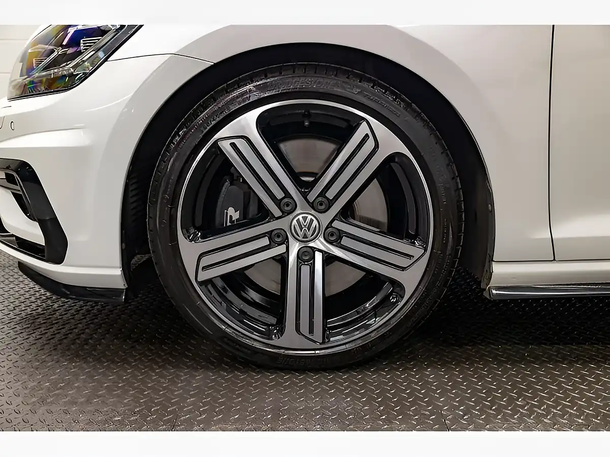 Used 2019 Volkswagen Golf R White - Interior and Exterior details 7