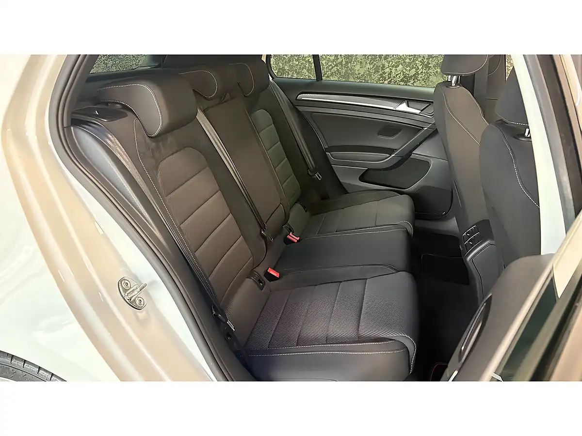 Used 2019 Volkswagen Golf R White - Interior and Exterior details 15