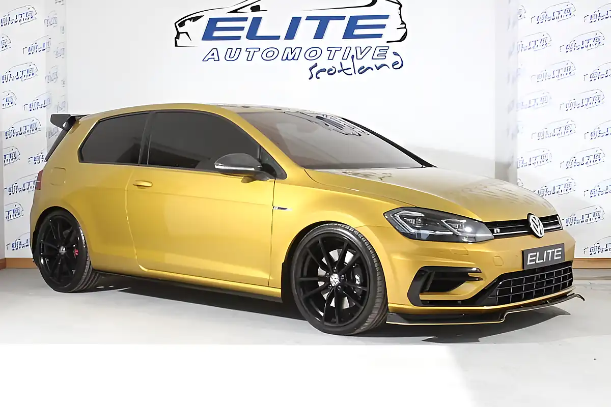 Used 2019 Volkswagen Golf R Yellow - Front View