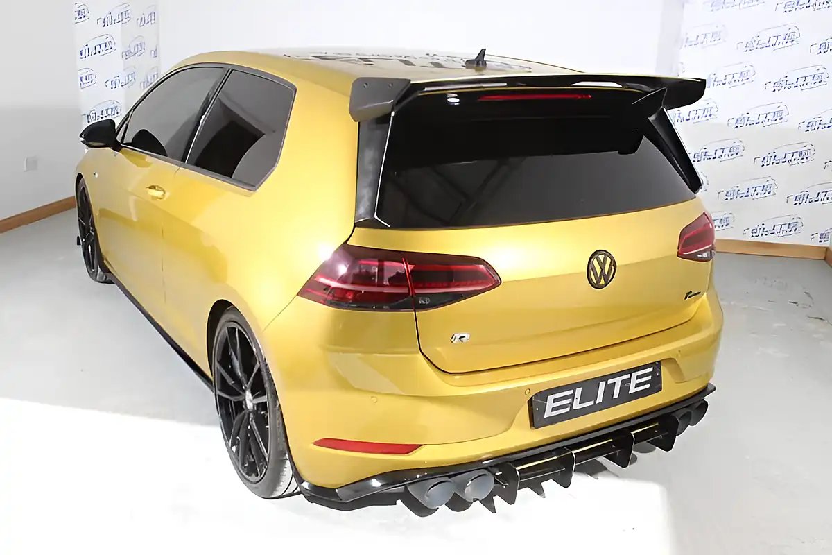 Used 2019 Volkswagen Golf R Yellow - Interior and Exterior details 15