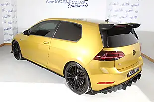 Used 2019 Volkswagen Golf R Yellow - Interior and Exterior details 17