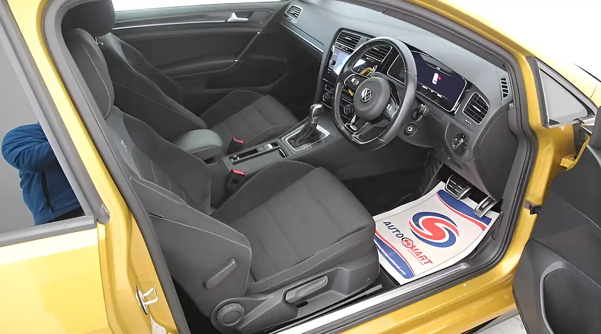 Used 2019 Volkswagen Golf R Yellow - Interior and Exterior details 19