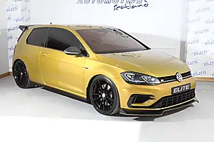 Used 2019 Volkswagen Golf R Yellow - Interior and Exterior details 3
