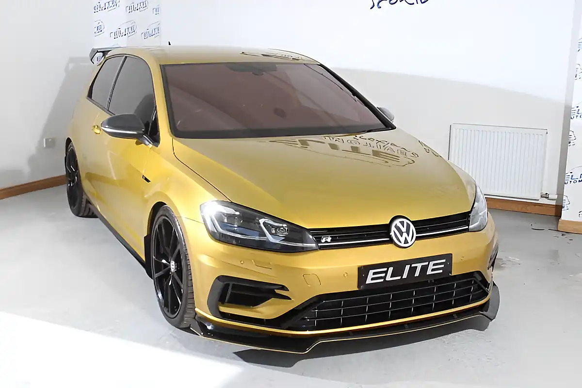 Used 2019 Volkswagen Golf R Yellow - Interior and Exterior details 6
