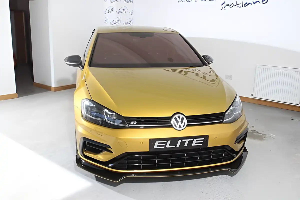 Used 2019 Volkswagen Golf R Yellow - Interior and Exterior details 7