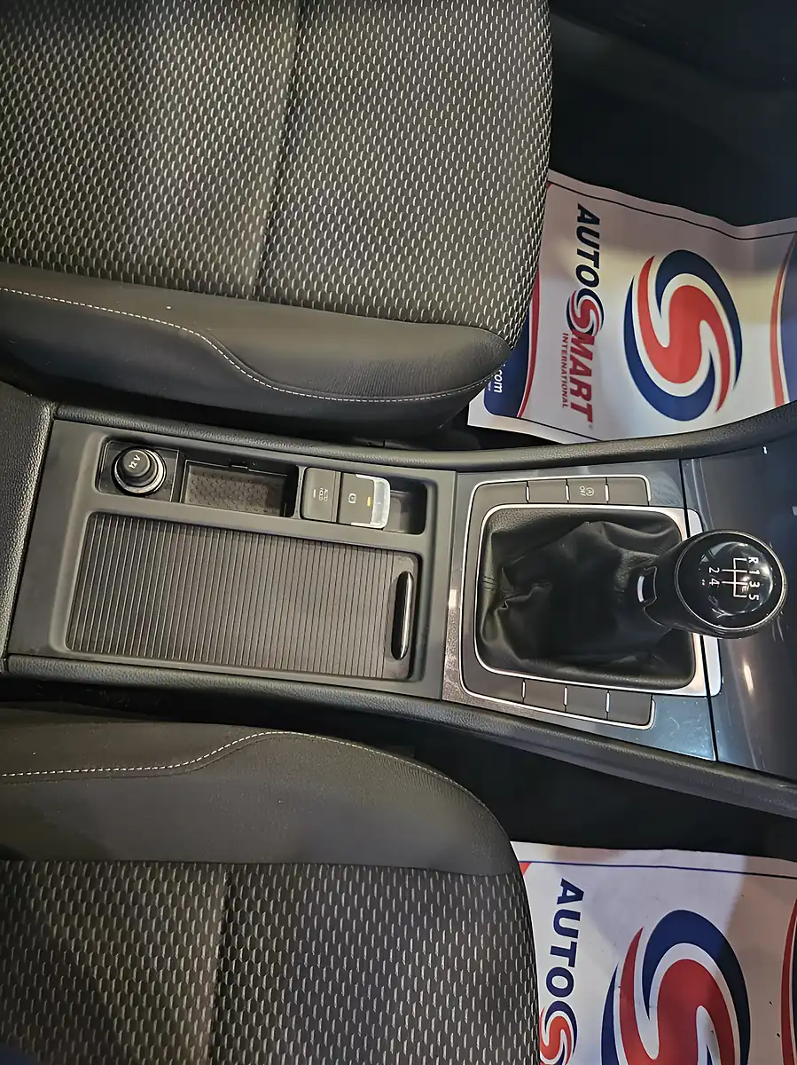 Used 2019 Volkswagen Golf S Black - Interior and Exterior details 13