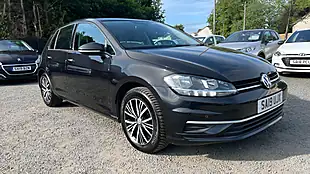 Used 2019 Volkswagen Golf Se Black - Interior and Exterior details 18