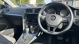 Used 2019 Volkswagen Golf Se Black - Interior and Exterior details 8
