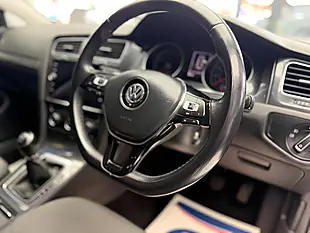 Used 2019 Volkswagen Golf Se Black - Interior and Exterior details 12