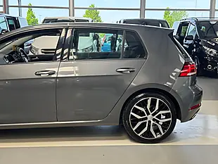Used 2019 Volkswagen Golf Se Nav Grey - Interior and Exterior details 10