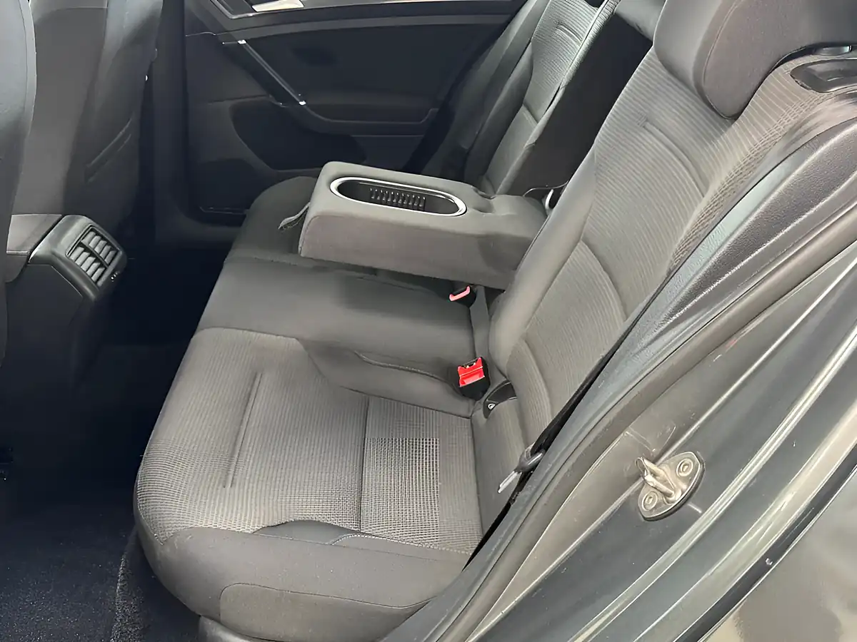 Used 2019 Volkswagen Golf Se Nav Grey - Interior and Exterior details 13