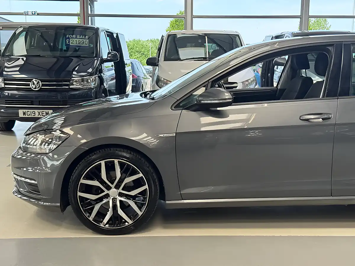 Used 2019 Volkswagen Golf Se Nav Grey - Interior and Exterior details 14