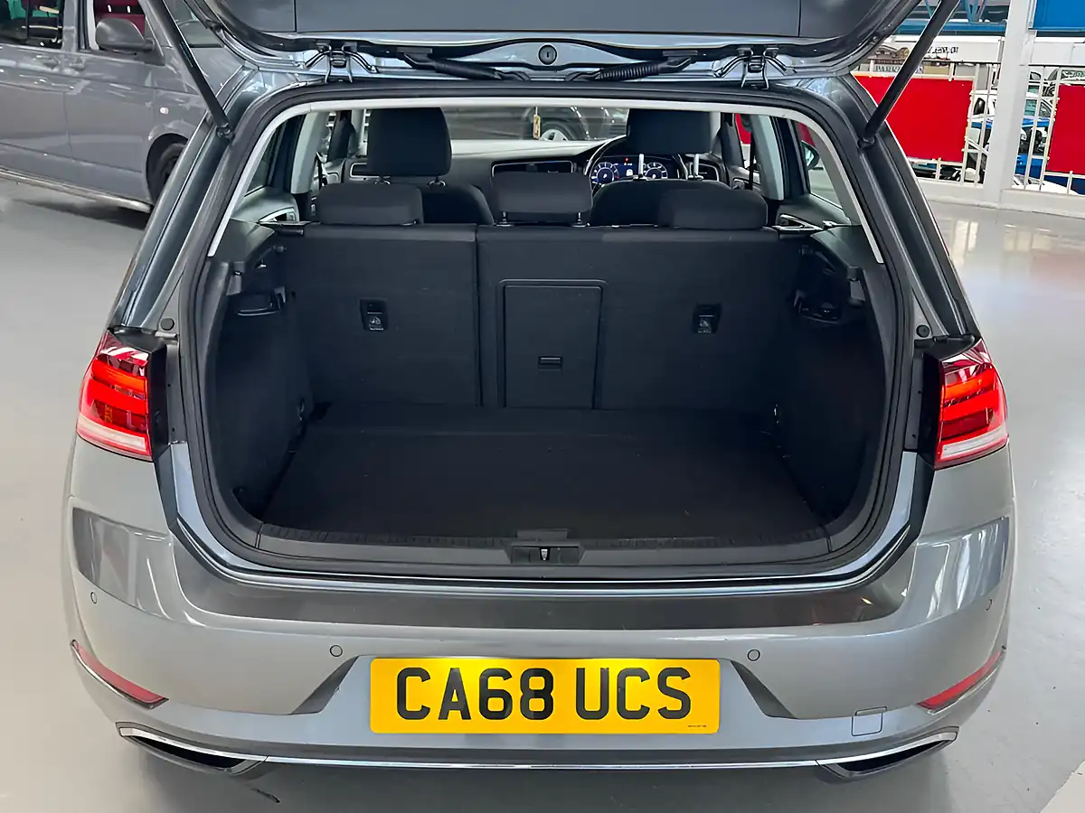 Used 2019 Volkswagen Golf Se Nav Grey - Interior and Exterior details 18