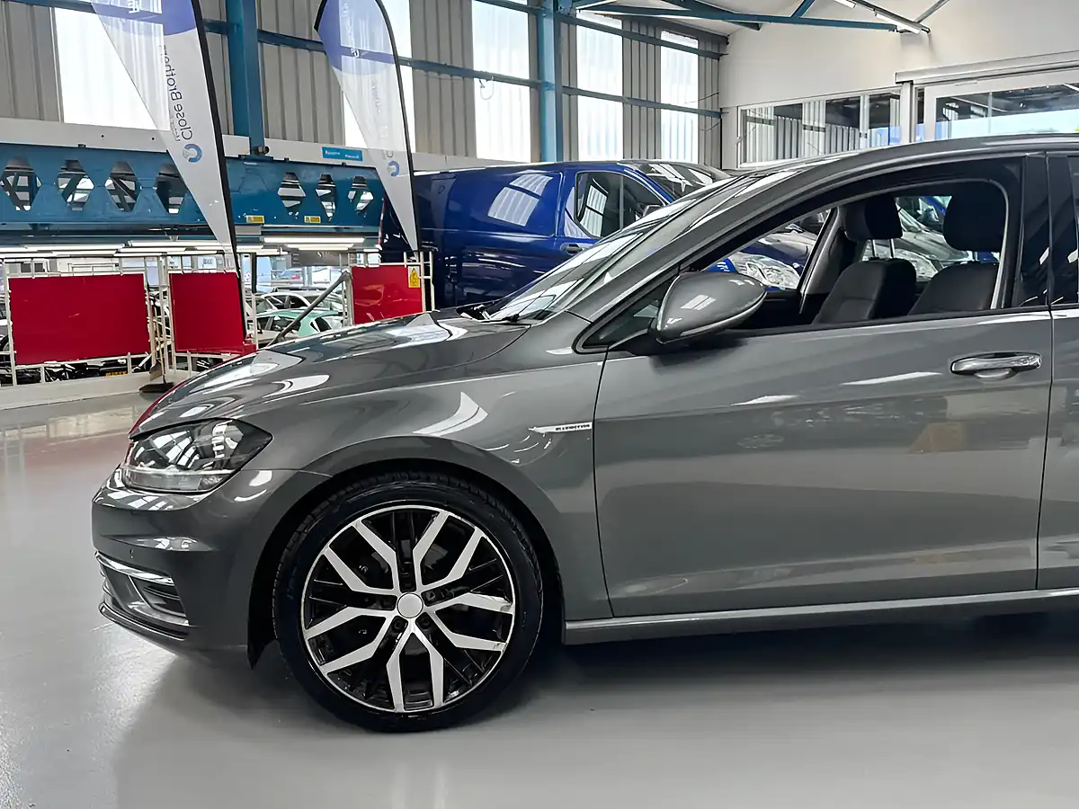 Used 2019 Volkswagen Golf Se Nav Grey - Interior and Exterior details 19