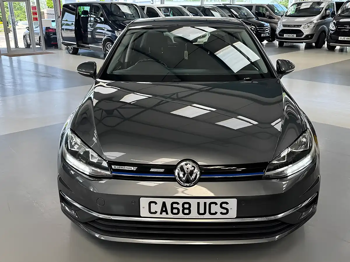 Used 2019 Volkswagen Golf Se Nav Grey - Interior and Exterior details 7