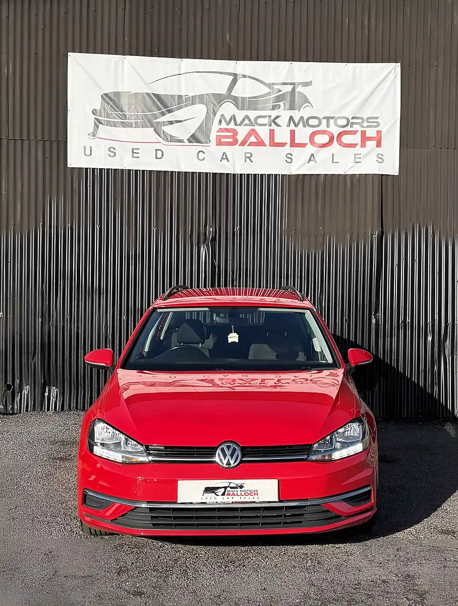 Used 2019 Volkswagen Golf Se Nav Red - Interior and Exterior details 10