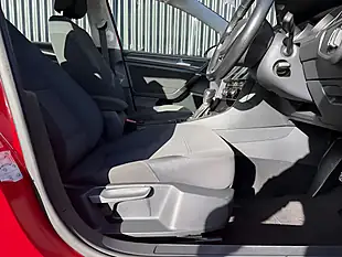 Used 2019 Volkswagen Golf Se Nav Red - Interior and Exterior details 12