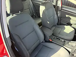 Used 2019 Volkswagen Golf Se Nav Red - Interior and Exterior details 13